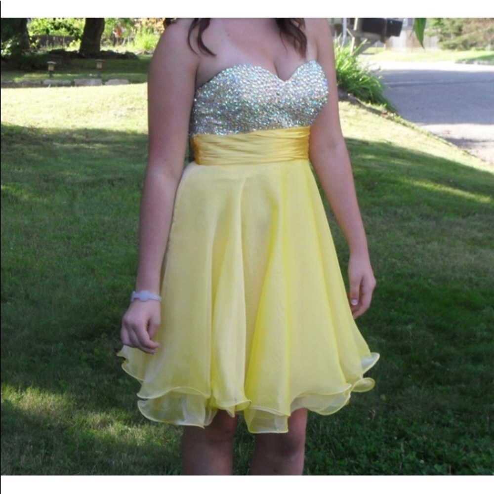 Yellow short rhinestone dress